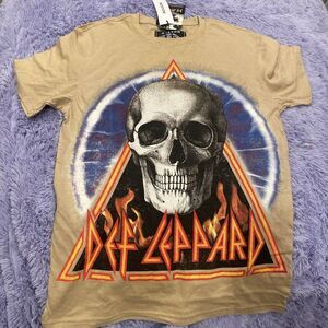 NEW Reason x Def Leppard Small  tee shirt top short‎ sleeve